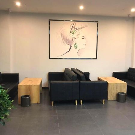 Hotel 7 Days Premium Chongqing Jiangbei International Airport Branch Esterno foto