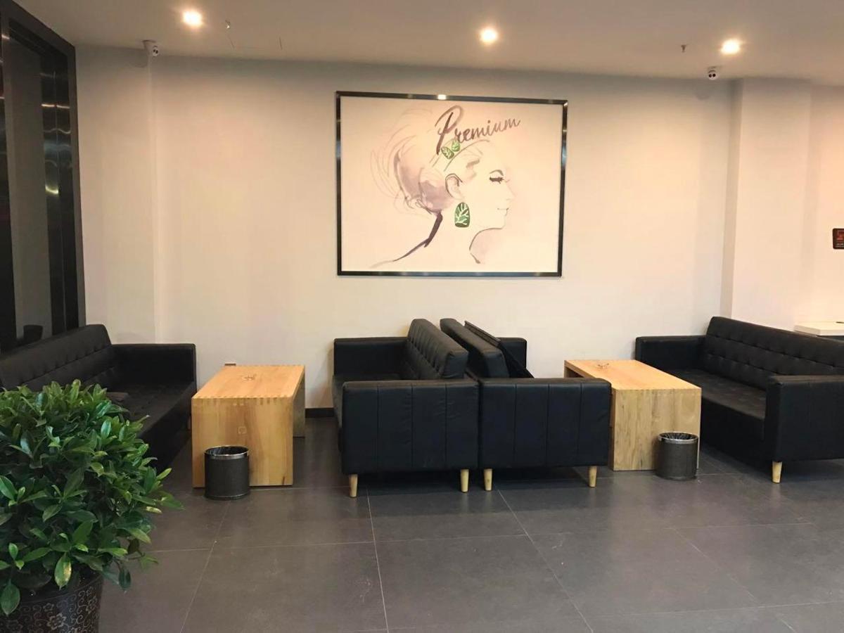 Hotel 7 Days Premium Chongqing Jiangbei International Airport Branch Esterno foto