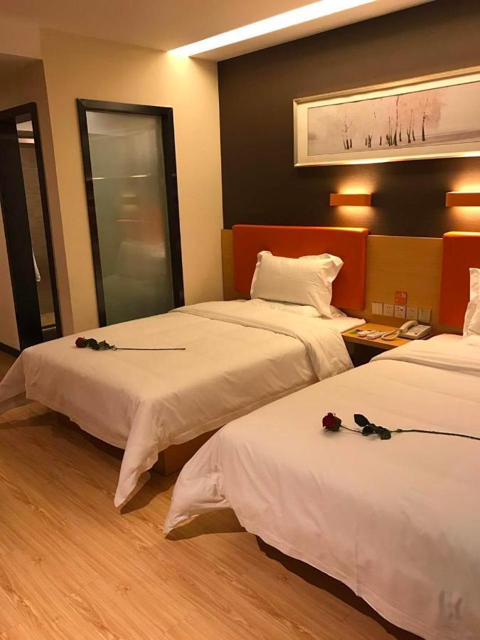 Hotel 7 Days Premium Chongqing Jiangbei International Airport Branch Esterno foto